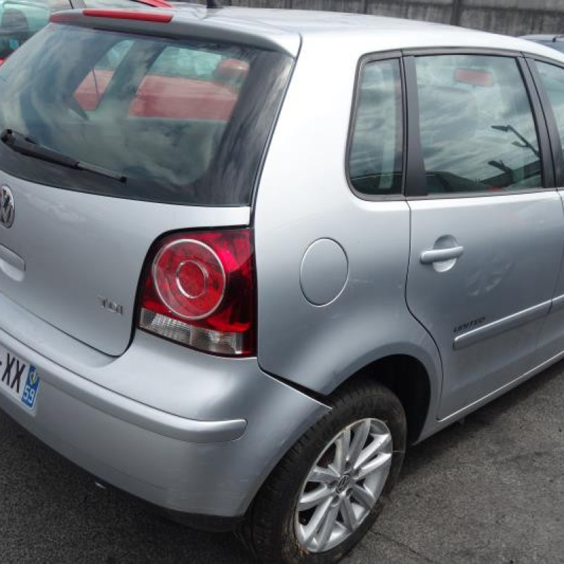 Poignee porte avant droit VOLKSWAGEN POLO 4 Photo n°6