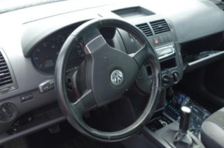 Poignee porte avant droit VOLKSWAGEN POLO 4