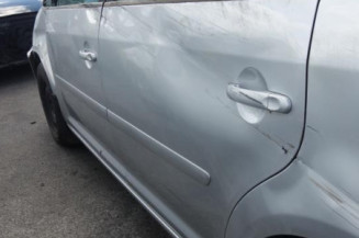 Poignee porte avant gauche VOLKSWAGEN TOURAN 1