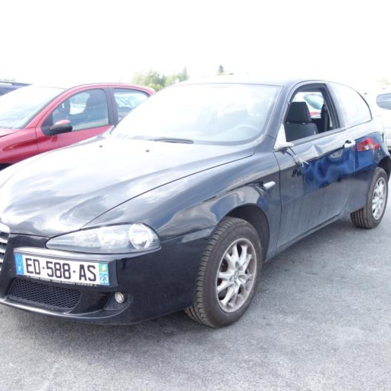 Eclairage de plafonnier ALFA ROMEO 147 Photo n°3