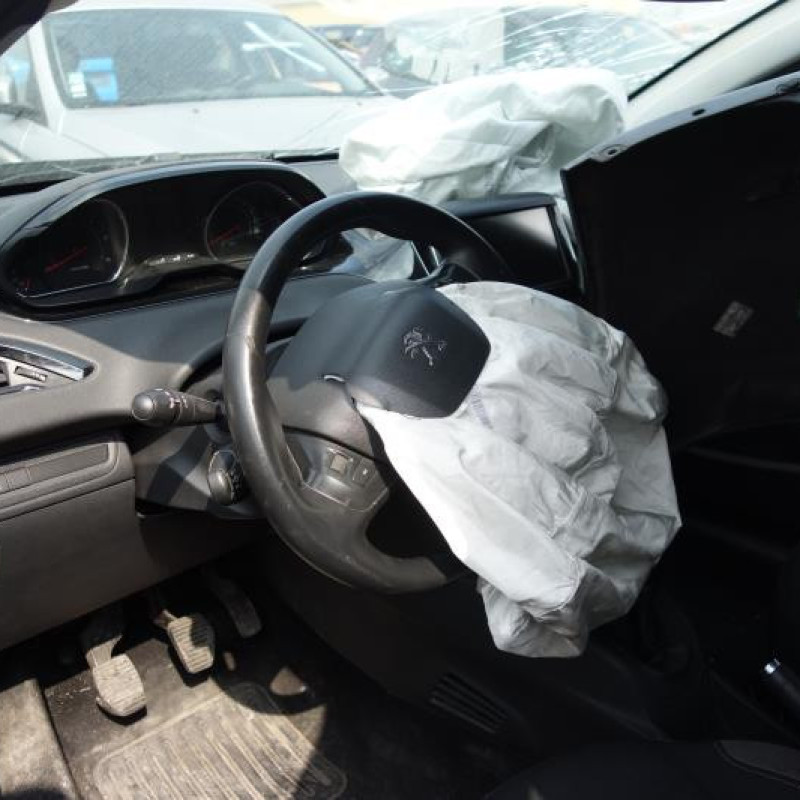 Poignee interieur arriere droit PEUGEOT 208 1 Photo n°8