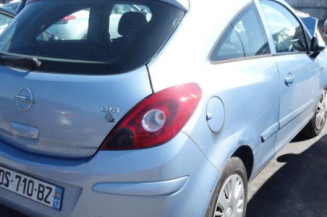 Poignee porte avant droit OPEL CORSA D