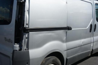 Poignee porte avant droit RENAULT TRAFIC 2