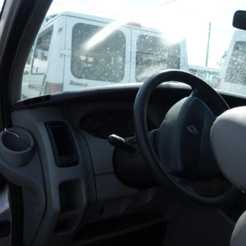 Poignee porte avant droit RENAULT TRAFIC 2 Photo n°8