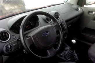 Pompe de direction FORD FIESTA 5