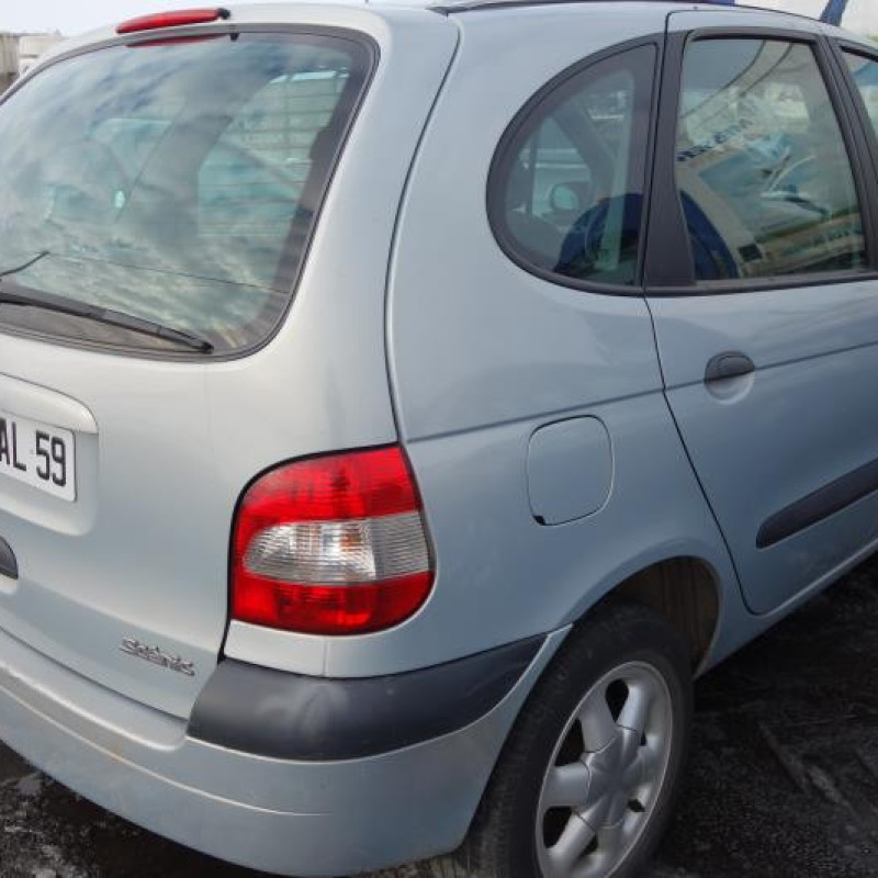 Pompe de direction RENAULT SCENIC 1 Photo n°5