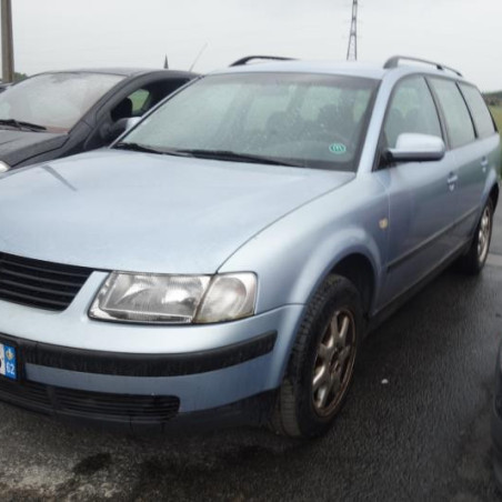 Renfort pare choc avant (traverse) VOLKSWAGEN PASSAT 4