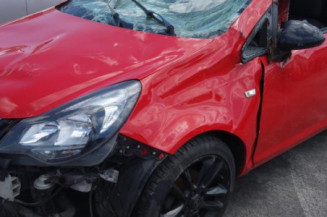 Poignee porte avant gauche OPEL CORSA D