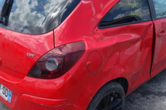 Poignee porte avant gauche OPEL CORSA D