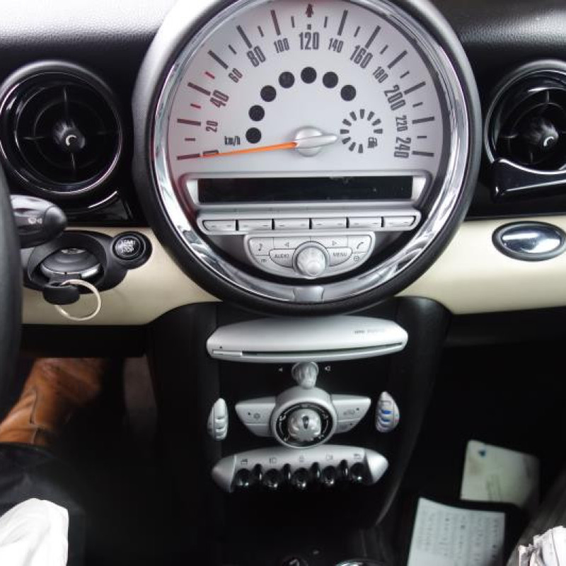 Poignee interieur avant gauche MINI MINI 2 R56 Photo n°9