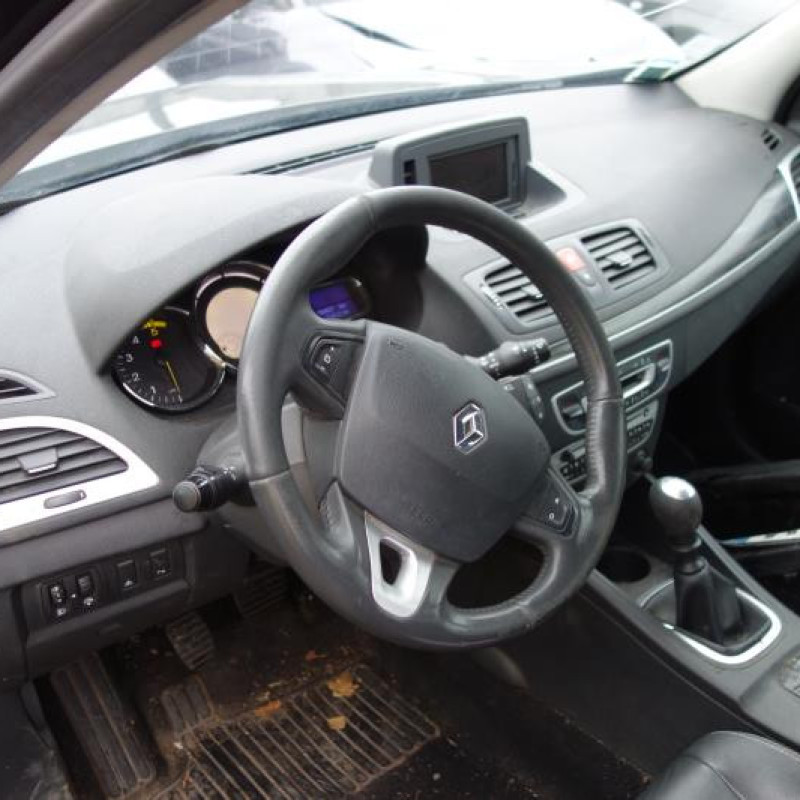 Ecran GPS RENAULT MEGANE 3 Photo n°8