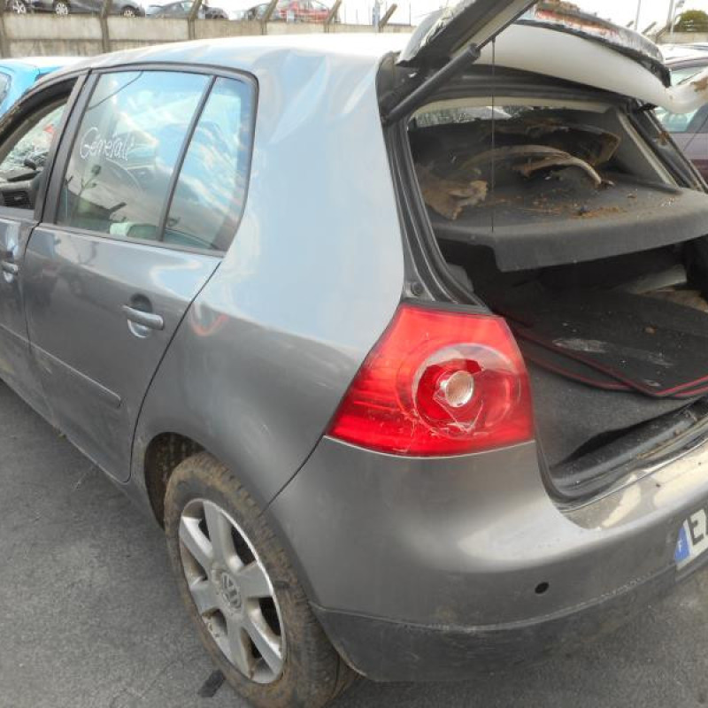 Vitre avant droit VOLKSWAGEN GOLF 5 Photo n°5