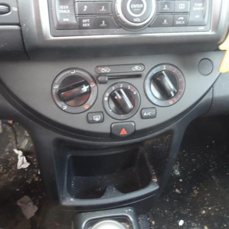 Poignee interieur avant droit NISSAN NOTE 1 Photo n°9