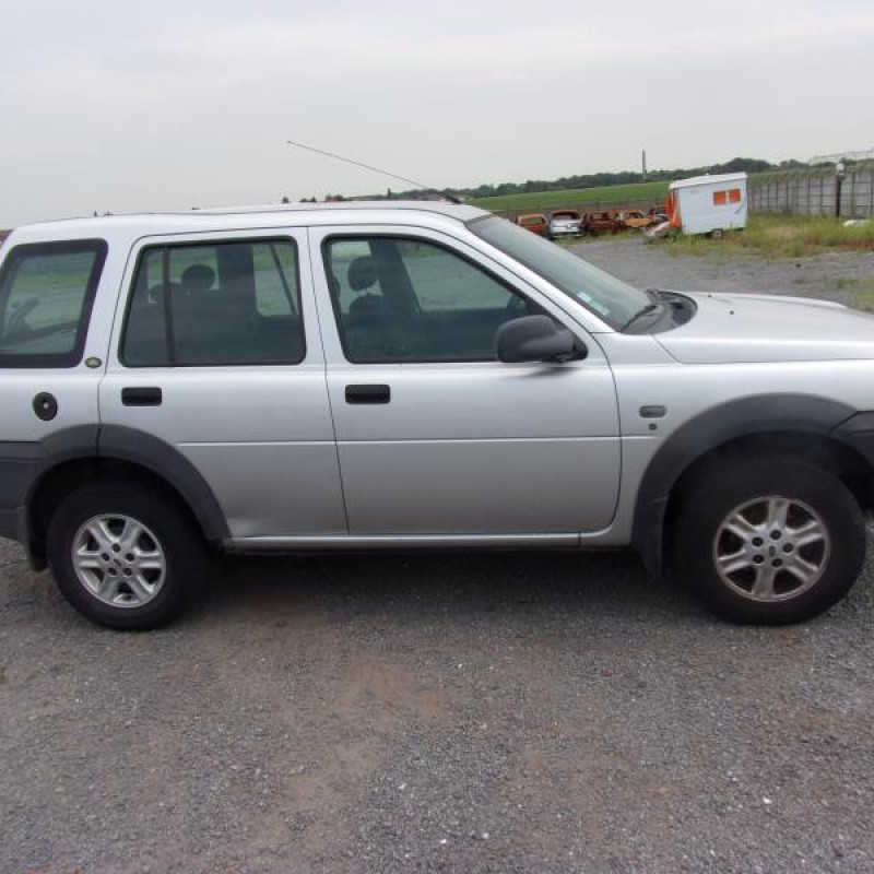 Renfort pare choc avant (traverse) LAND ROVER FREELANDER 1 Photo n°3