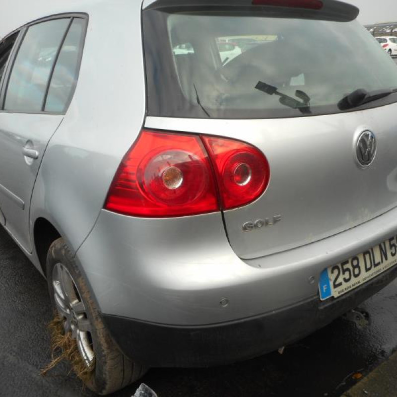 Vitre avant droit VOLKSWAGEN GOLF 5 Photo n°5