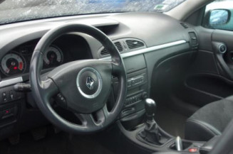 Pare choc arriere RENAULT LAGUNA 2