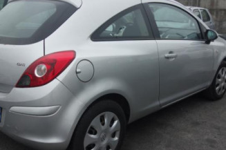 Poignee porte avant gauche OPEL CORSA D