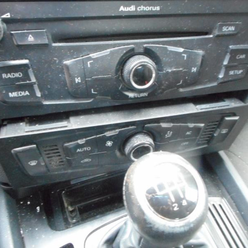 Poignee interieur arriere droit AUDI Q5 1 Photo n°10