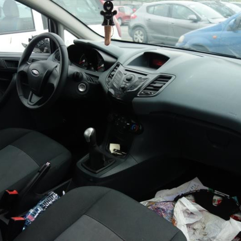 Poignee interieur avant gauche FORD FIESTA 6 Photo n°10