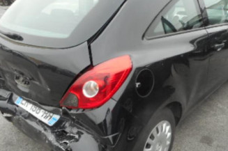 Poignee porte avant droit OPEL CORSA D