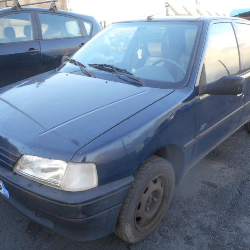 Pare choc arriere PEUGEOT 106 Photo n°2