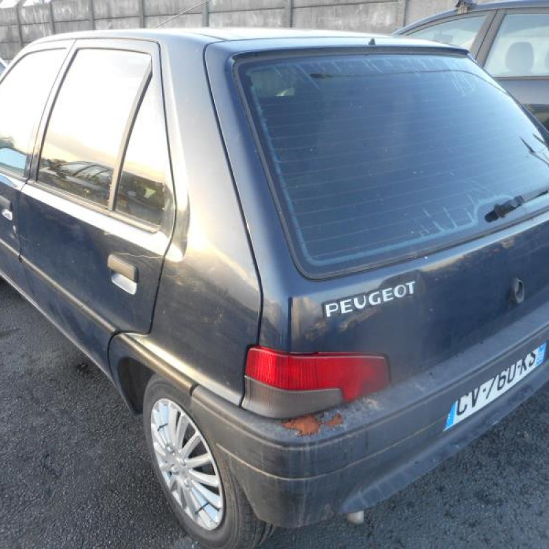 Pare choc arriere PEUGEOT 106 Photo n°5