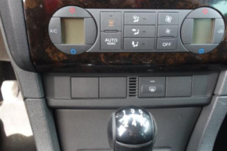 Poignee interieur avant droit FORD FOCUS 2