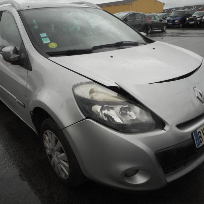 Ecran GPS RENAULT CLIO 3 Photo n°6