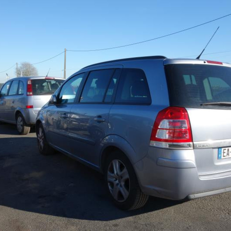 Poignee porte arriere droit OPEL ZAFIRA B Photo n°7