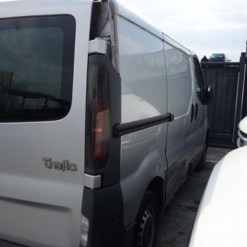 Poignee porte avant gauche RENAULT TRAFIC 2 Photo n°6