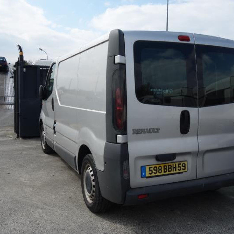 Poignee porte avant gauche RENAULT TRAFIC 2 Photo n°7