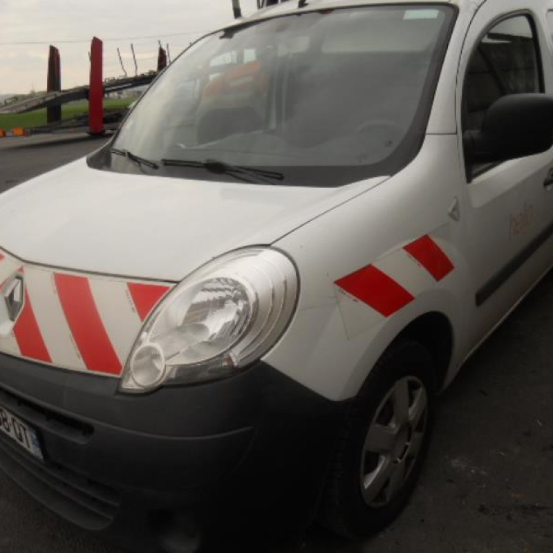 Charniere de porte de coffre gauche RENAULT KANGOO 2 Photo n°2