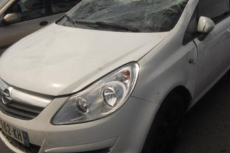 Poignee porte avant gauche OPEL CORSA D