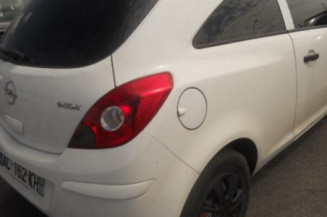 Poignee porte avant gauche OPEL CORSA D