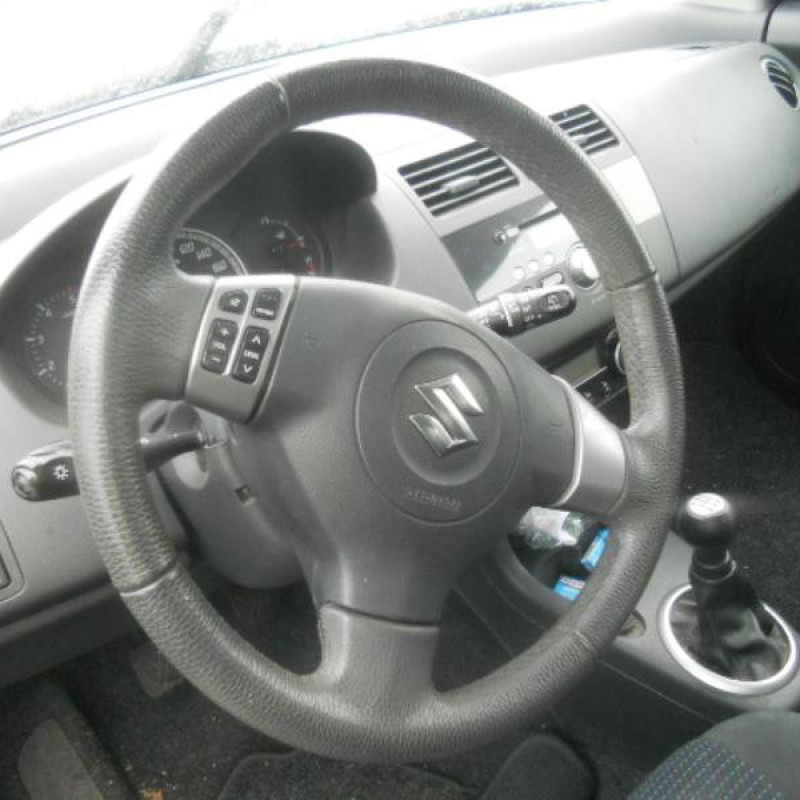 Poignee interieur avant droit SUZUKI SWIFT 3 Photo n°9