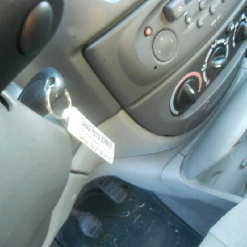 Pompe de direction RENAULT SCENIC 1 Photo n°9