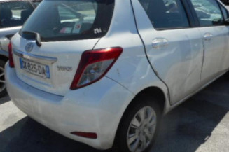 Poignee interieur arriere gauche TOYOTA YARIS 3