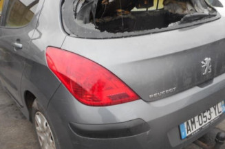 Poignee porte avant droit PEUGEOT 308 1