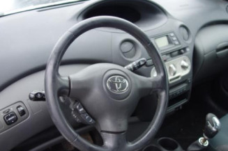 Poignee interieur avant droit TOYOTA YARIS 1