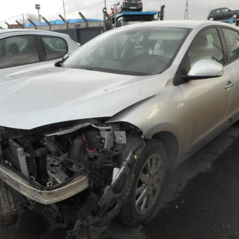 Pretensionneur de ceinture arriere droit RENAULT MEGANE 3 Photo n°4