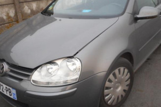 Vitre avant droit VOLKSWAGEN GOLF 5 Photo n°1