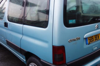 Vitre arriere droit CITROEN BERLINGO 1