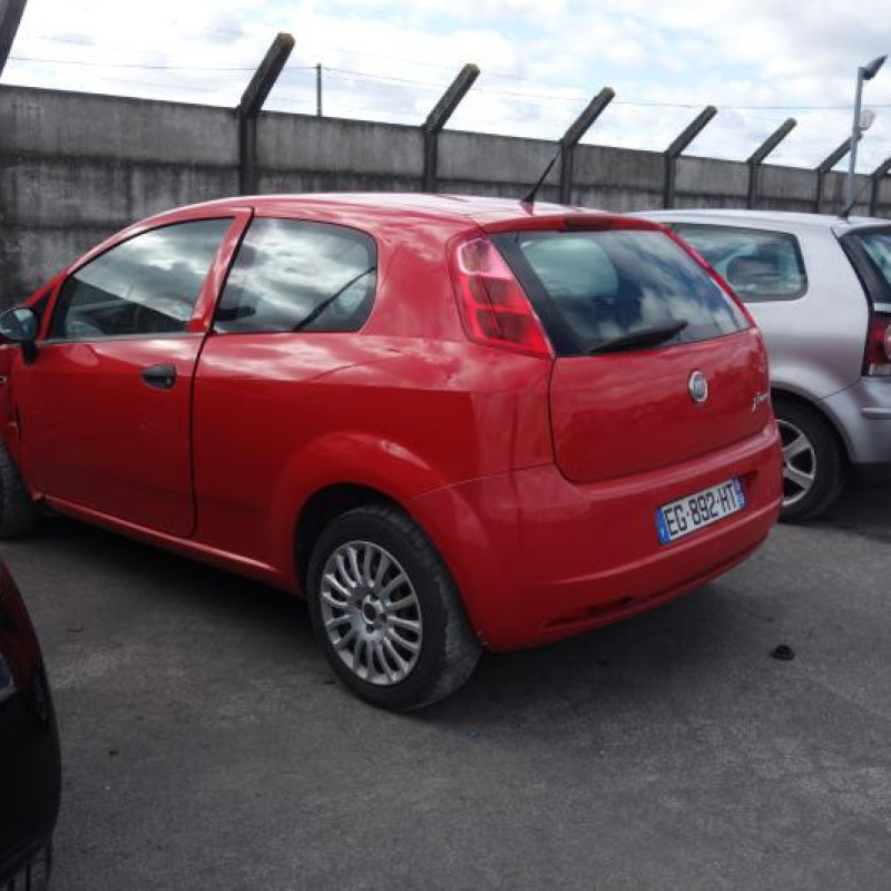 Poignee porte avant gauche FIAT GRANDE PUNTO Photo n°7