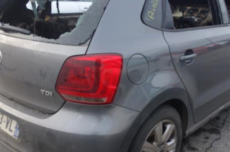 Poignee porte avant droit VOLKSWAGEN POLO 5