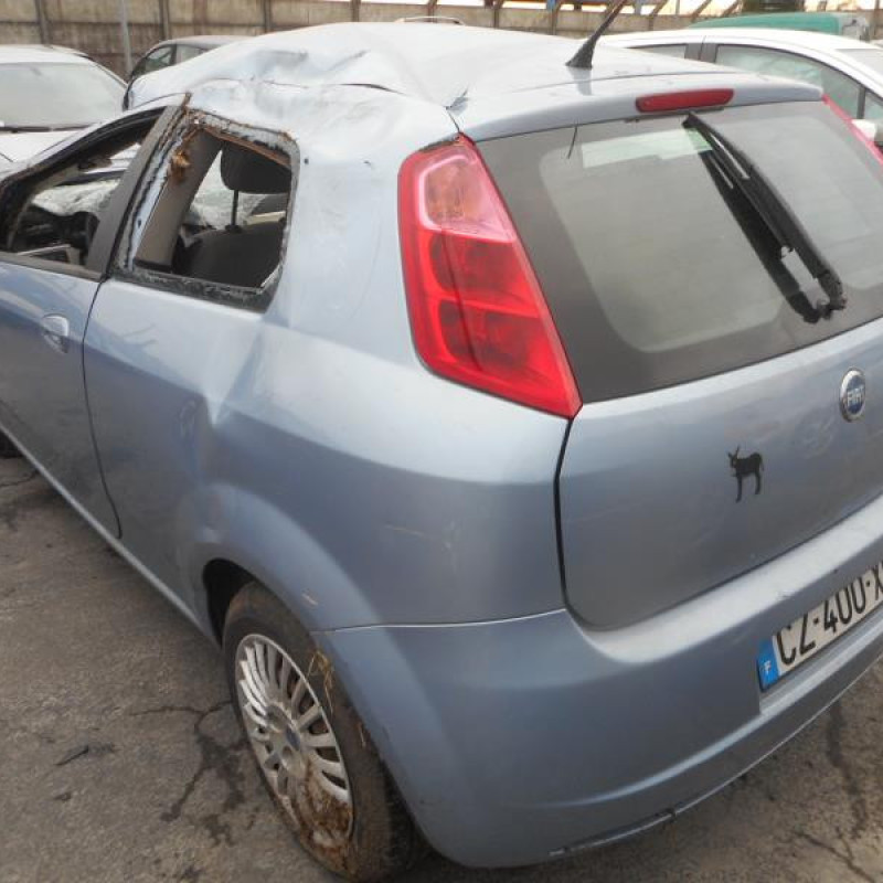 Poignee porte avant gauche FIAT GRANDE PUNTO Photo n°7