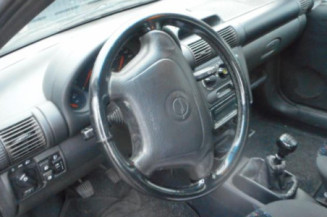 Pompe de direction OPEL TIGRA 1