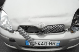 Poignee porte avant droit TOYOTA YARIS 1