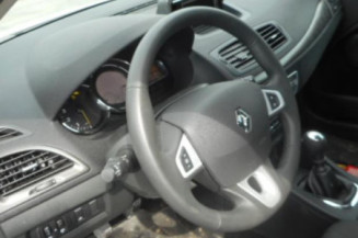 Charniere de porte arriere droit RENAULT MEGANE 3