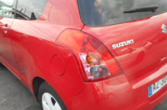 Commande anti brouillard arriere SUZUKI SWIFT 3