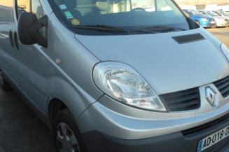 Charniere de porte avant droit RENAULT TRAFIC 2